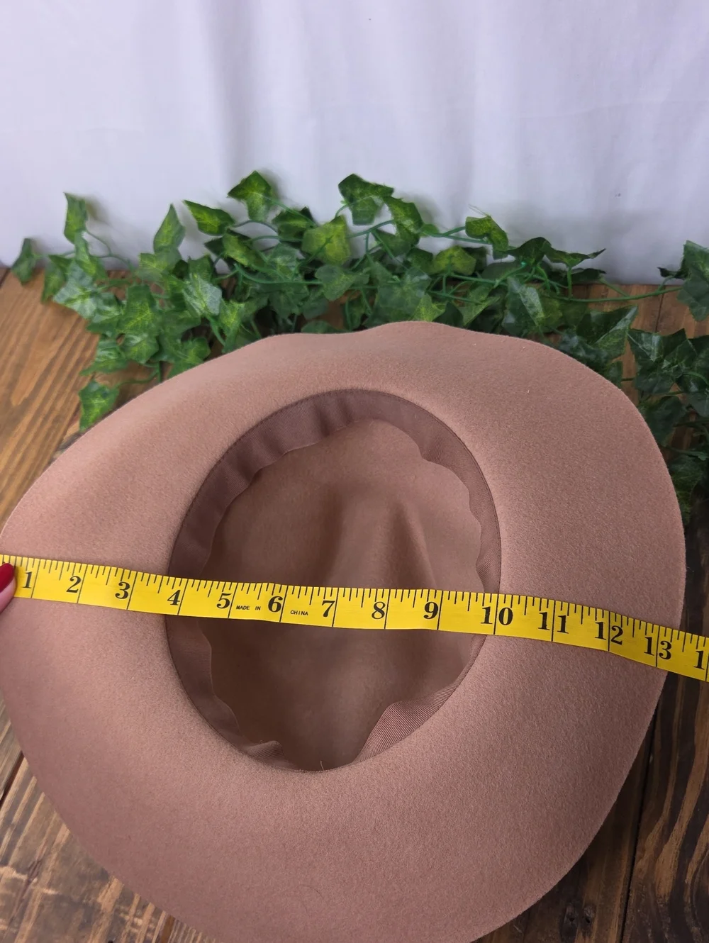 Unknown Brand. Wide Brim Wool Hat. OSFA. Excellent Condition